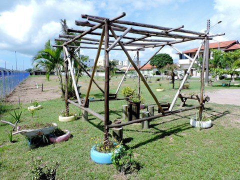 parceria-transforma-area-verde-1 Os moradores iniciaram a revitalização com o plantio de diversas árvores - Foto:Prefeitura de Tubarão/Divulgação/Notisul