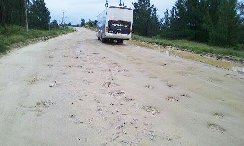 Com as fortes chuvas dos últimos dias, a estrada está praticamente intransitável  -  Foto:Maria Aparecida dos Santos/Divulgação/Notisul