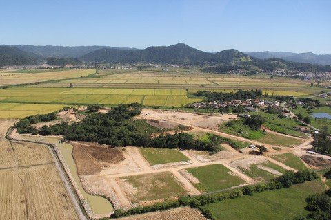 condominio-visa-crescimento-sustentavel-1 O local é privilegiado por ser próximo ao Centro e ao mesmo tempo, em meio à natureza - Foto: Letícia Matos/Notisul