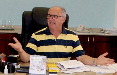 liminar-e-negada-1 O prefeito Moacir Rabelo ficou muito satisfeito com a decisão - Foto:Prefeitura de Capivari de Baixo/Divulgação/Notisul