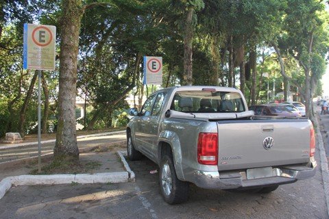 Desde dezembro não há cobrança no estacionamento rotativo em Tubarão  -  Foto:Jailson Vieira/Notisul