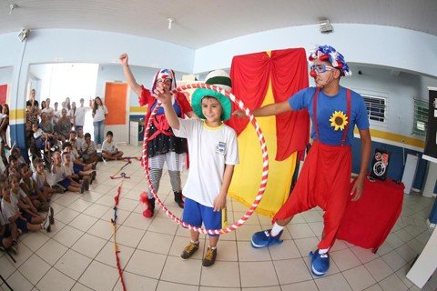 cultura-de-circo-e-valorizada-1 A apresentação é envolvente, pois as crianças são os artistas do espetáculo - Foto:Claudio Lima/Prefeitura de Imbituba/Divulgação/Notisul