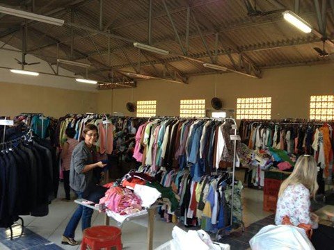 São mais de dez mil peças novas e usadas que estarão à venda  -  Foto:Luzimary Della Justina Stange/Divulgação/Notisul