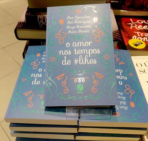 livro-aborda-amor-nos-tempos-modernos-1 Livro será lançado em várias cidades do país nos próximos dias. - Foto: Arquivo dos amigos/Divulgação/Notisul.