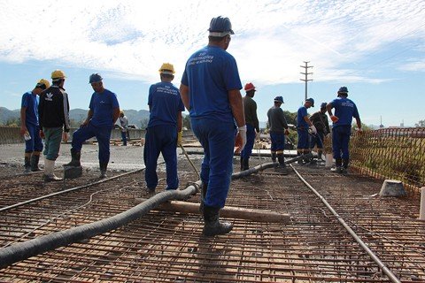 ultimo-vao-recebe-concretagem-1 Foto:Muriel Albonico-Dnit-Esga/Divulgação/Notisul