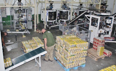 Somente em uma cooperativa de Tubarão, três marcas são produzidas diariamente  -  Fotos: Rafael Andrade/Notisul