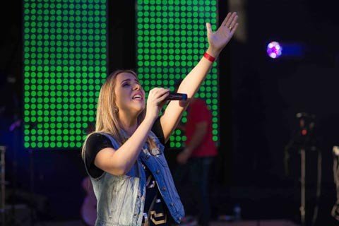 Cantora gospel grava CD e DVD na Arena