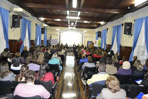Ensino especial é debatido