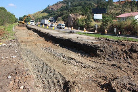 Inicia construção do acesso à ponte