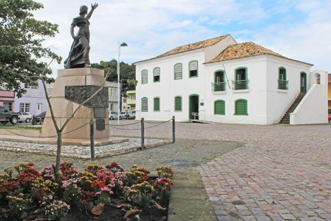 Símbolo passará por cidades da região neste domingo