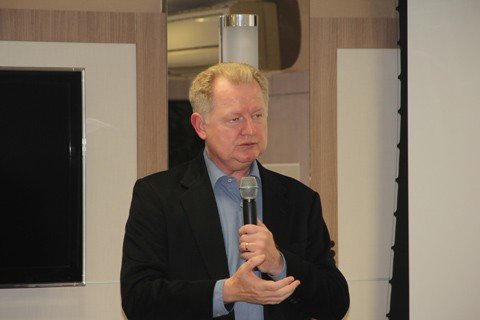 Empresários questionam Stüpp