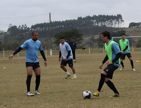 Tricolor duela com o Barra em casa