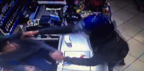 serie-de-assaltos-assusta-moradores-e-comerciantes-1 Ladrões atuam com arma em punho e com muita violência, como foi registrado nos últimos casos - Foto:Reprodução/Divulgação/Notisul