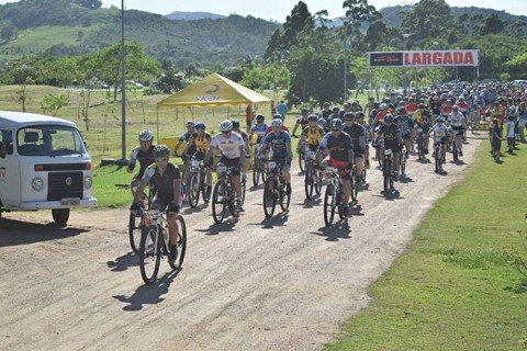 prova-sera-neste-domingo-1 Cerca de 200 ciclistas participaram da edição do ano passado - Foto:Divulgação/Notisul