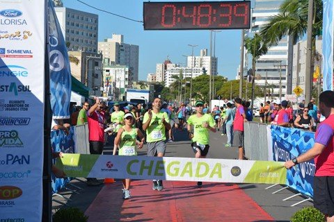r-18-mil-sao-arrecadados-na-2a-edicao-1 Neste ano, a prova reuniu 400 atletas de várias cidades da região. - Foto: Fogaça Comunicação/Divulgação/Notisul.
