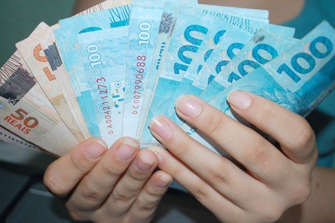 agentes-estao-apreensivos-com-o-atraso-1 Prazo para pagamento da parcela única acabou na última terça-feira. - Foto: Divulgação/Notisul.
