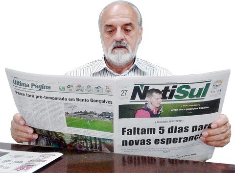 diretor-do-notisul-comemora-30-anos-de-midia-impressa-1 Foto: Rafael Andrade/Notisul