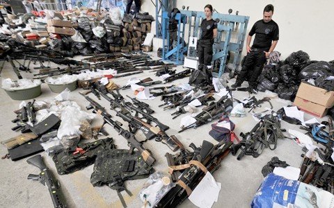 forcas-policiais-poderao-usar-fuzis-e-outras-armas-apreendidas-com-bandidos-1 Foto: Divulgação/Notisul