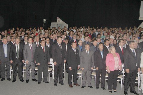 Eleitos dos nove municípios da 33ª e 99ª Zonas Eleitorais já podem assumir seus cargos. - Foto: Lysiê Santos/Notisul.