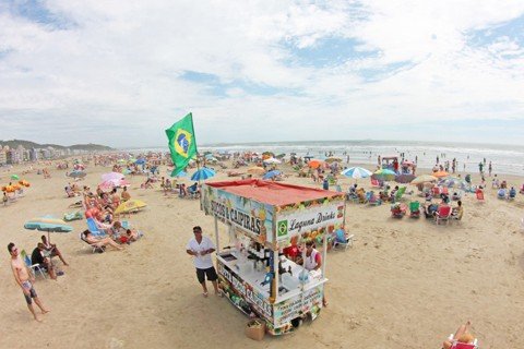 laguna-e-imbituba-abrem-inscricoes-1 Movimento nas praias atrai vendedores ambulantes de outros Estados à região litorânea - Foto:Prefeitura de Laguna/Divulgação/Notisul