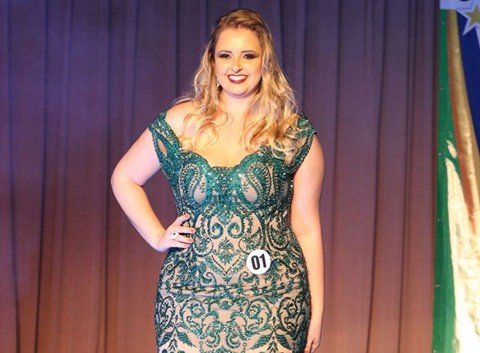 sempre-me-senti-linda-1 Bruna Remor, de 24 anos, alcançou o título em evento na capital Fluminense - Foto: Arquivo pessoal/Divulgação/Notisul