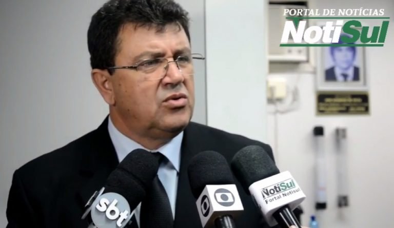 Em quase 7 horas de sessão, vereadores aprovam pacote de projetos, sob protestos