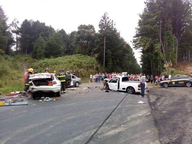 homem-morre-em-acidente-na-br-282-1