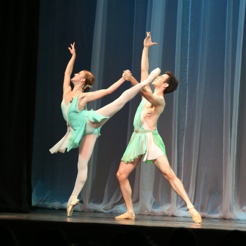 bolshoi-brasil-marca-inauguracao-da-praca-ivo-prim-no-farol-shopping-em-tubarao-1