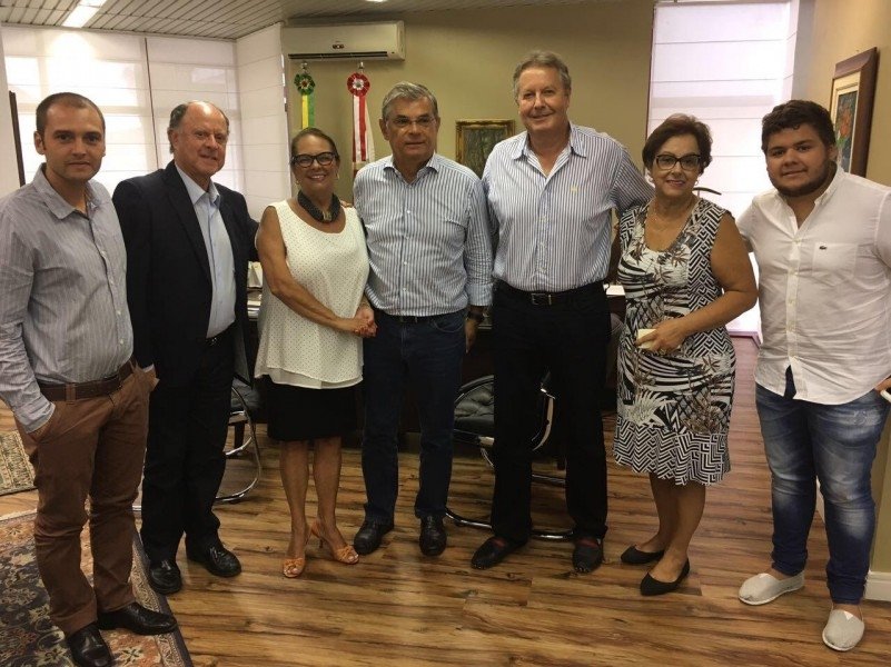 empresa-pretende-abrir-300-vagas-iniciais-1