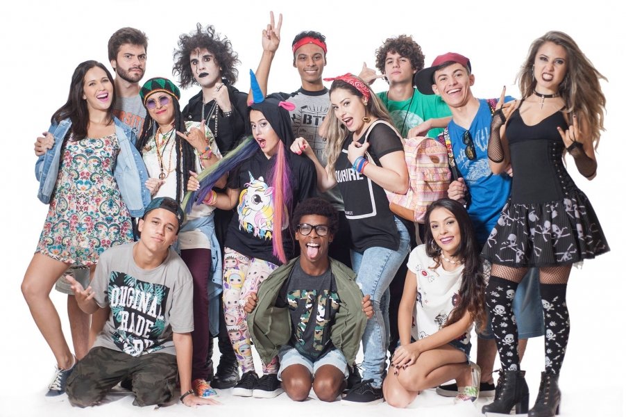 ex-alunos-do-colegio-dehon-em-tubarao-estao-no-elenco-do-espetaculo-adolescer-1