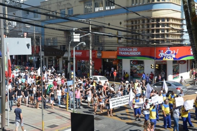 Manifestação contra e Reforma da Previdência em TB
