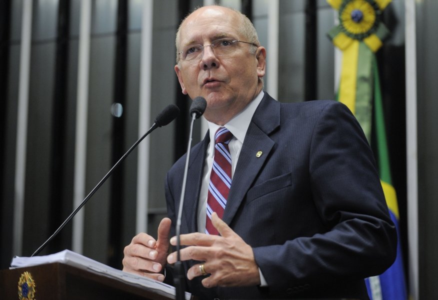 senador-paulo-roberto-bauer-fara-palestra-na-unisul-em-tubarao-1