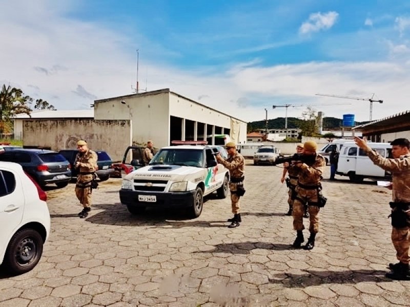 5o-bpm-policiais-militares-recebem-treinamento-em-tubarao-1