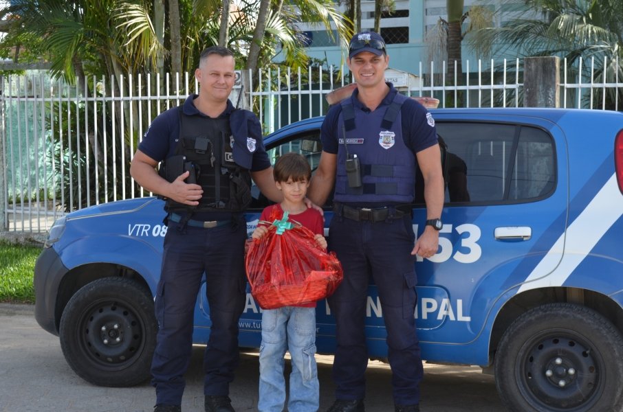 campanha-de-desarmamento-infantil-e-encerrada-com-entrega-de-cesta-literaria-1