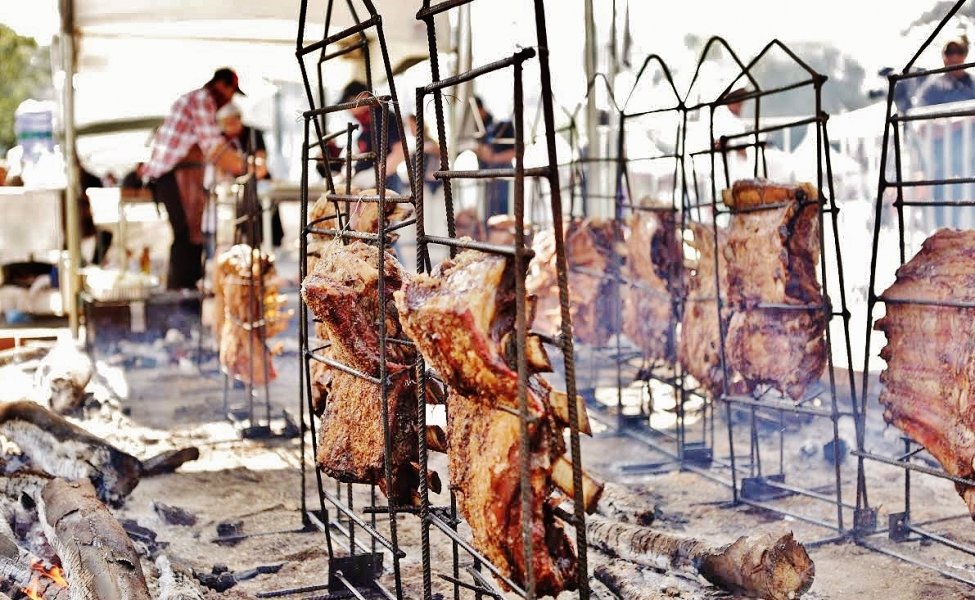 dia-do-trabalho-costelada-de-fogo-de-chao-sera-oferecida-a-servidores-da-prefeitura-1