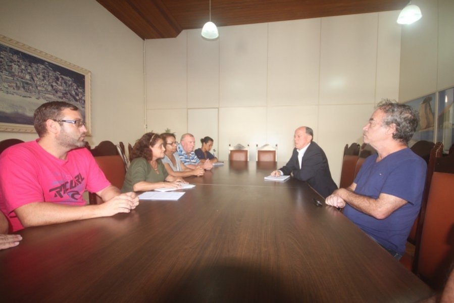 escolas-de-samba-de-laguna-debatem-com-prefeito-o-carnaval-de-2018-1