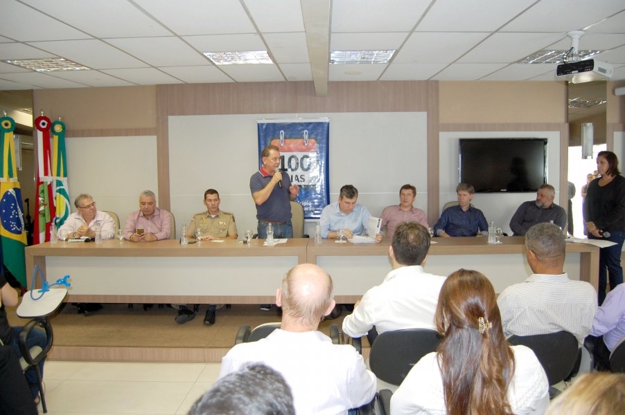 prefeito-de-tubarao-apresenta-balanco-dos-100-dias-1