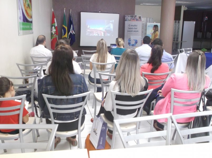 sesc-reune-unidade-de-tubarao-apresenta-servicos-1