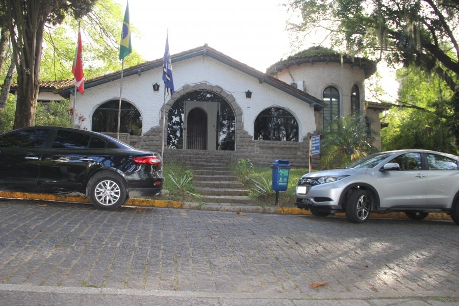 tubarao-tera-ponto-facultativo-durante-a-semana-santa-1