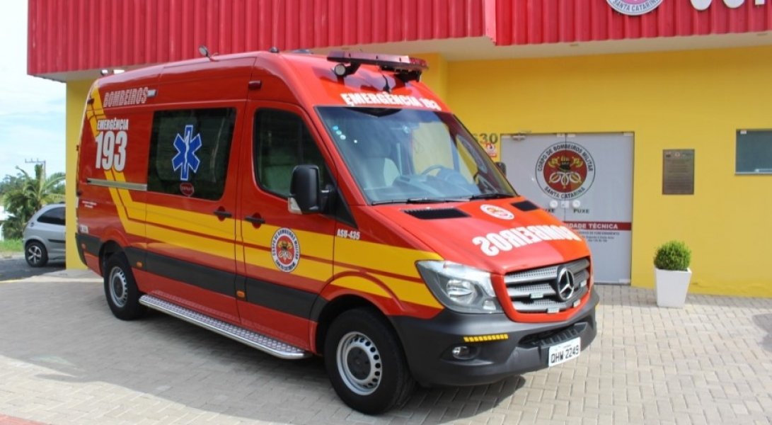 caminhoes-se-envolvem-em-acidente-na-br-101-em-tubarao-1