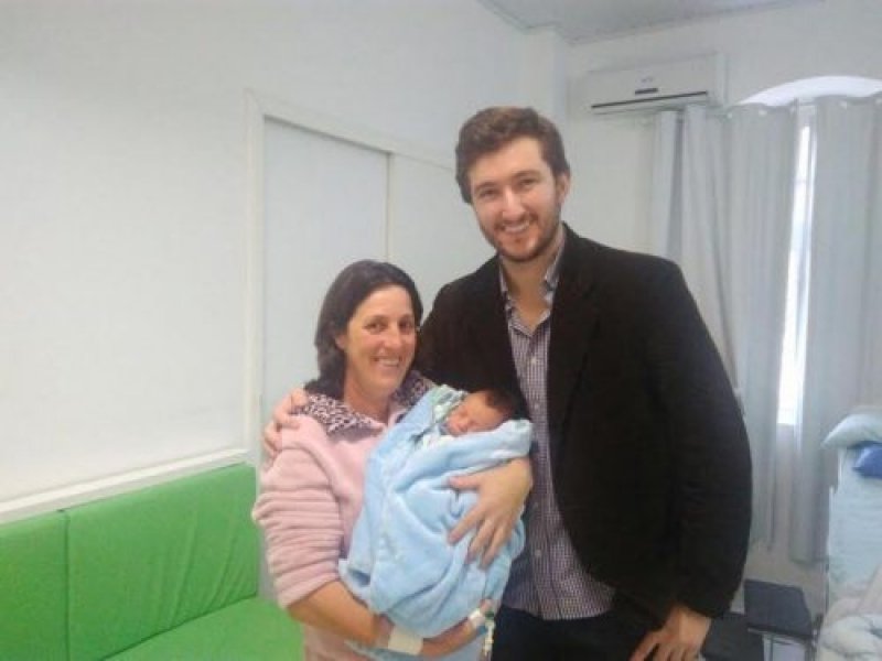 equipe-medica-salva-vida-de-mulher-e-bebe-apos-ruptura-de-utero-1
