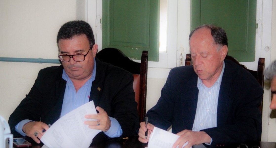 estado-e-prefeitura-de-laguna-celebram-convenios-1