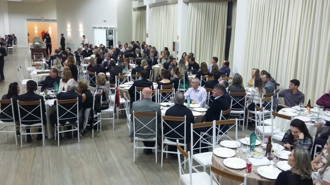 notisul-lanca-anuario-economico-de-tubarao-1