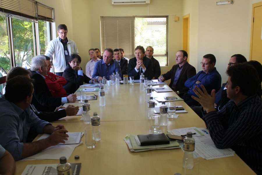 consorcio-multifinalitario-prefeitos-buscam-implantacao-de-usina-de-asfalto-na-amurel-1