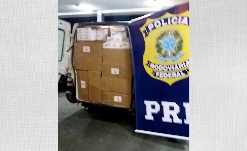 contrabando-carga-com-22-mil-macos-de-cigarros-e-apreendida-1
