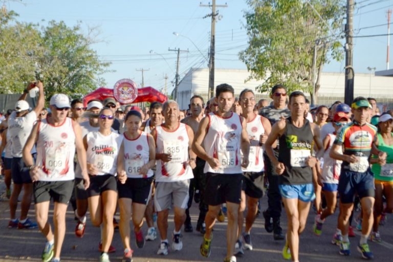 Corrida do Fogo reúne esporte, tradição e homenagem aos bombeiros em Tubarão