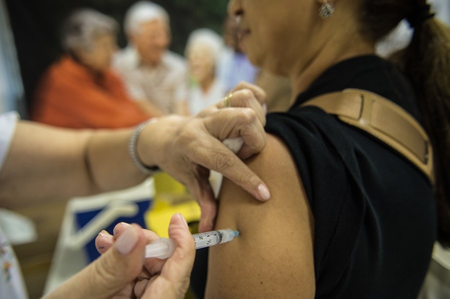 estoque-de-vacinas-contra-a-gripe-termina-em-tubarao-1