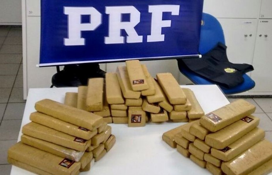 menor-e-apreendido-com-49-kg-de-maconha-na-br-101-em-palhoca-1