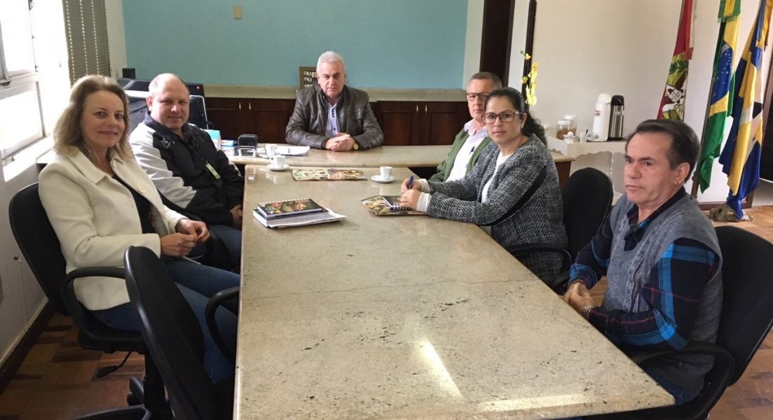 reciclar-e-transformar-parceria-beneficiara-protecao-do-meio-ambiente-em-capivari-de-baixo-1