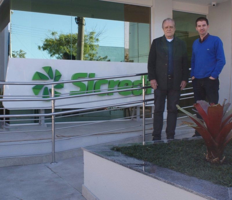 cooperativismo-cooperativa-de-credito-inaugura-em-imbituba-1